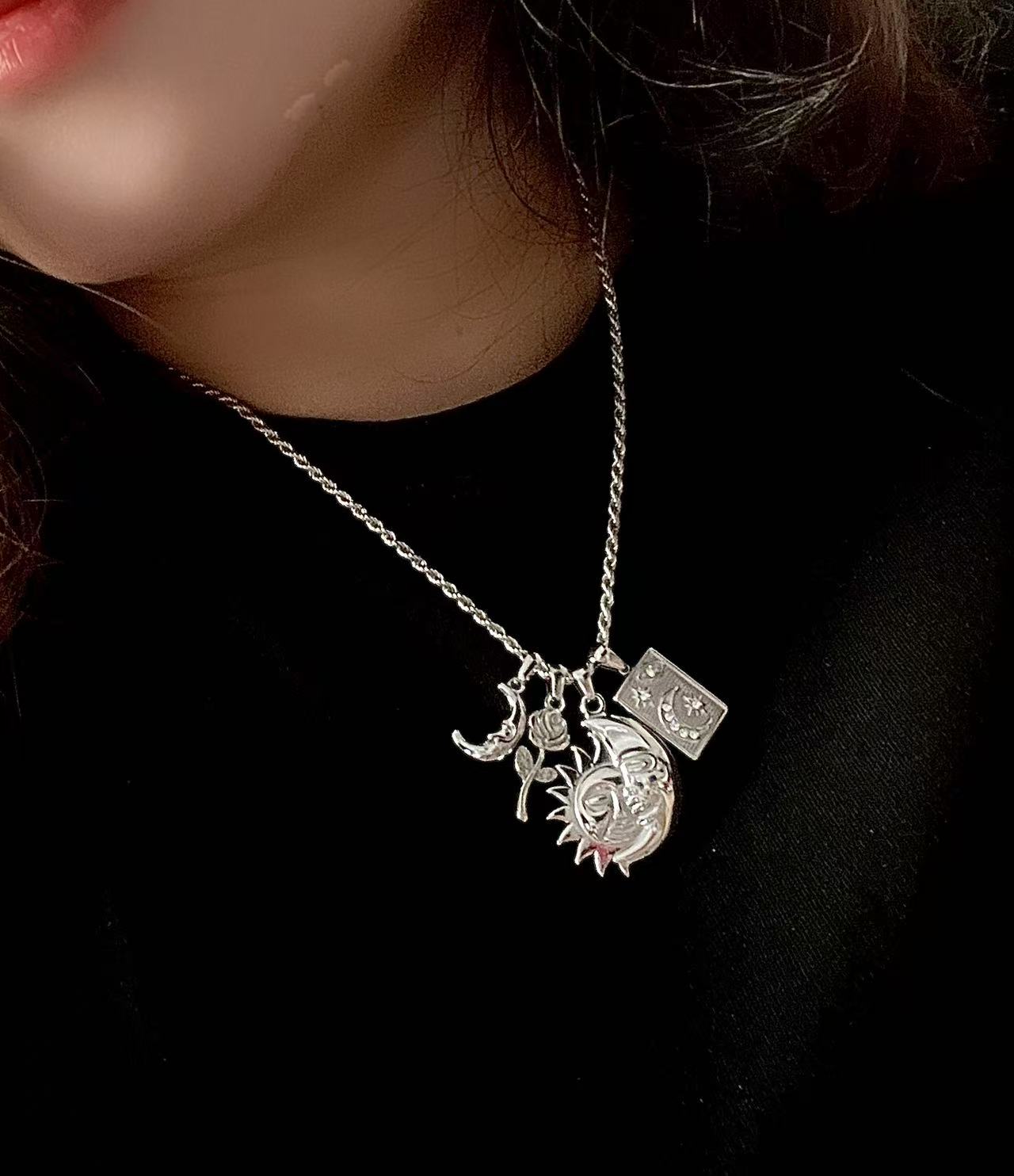 collana con ciondoli