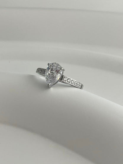anello goccia cristallo